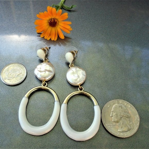 2/$25 NWOT Long Classy Cream enamel dangle earrings W AbS Coin Pearl, open oval - Picture 4 of 6